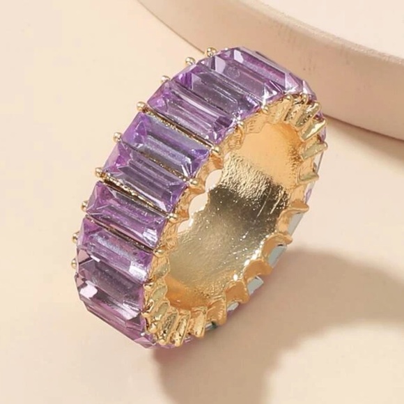 Purple Cubic Zirconia 14 Karat Ring - Picture 4 of 4